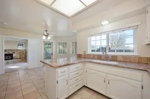 5831 Hesper Way, Carmichael, CA 95608 - Photo 38