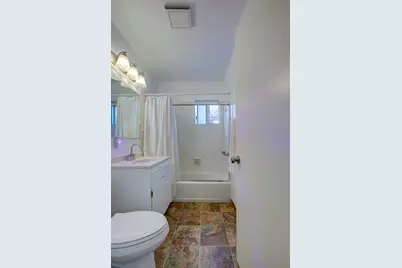 1251 W 9th Street, Merced, CA 95341 - Photo 8