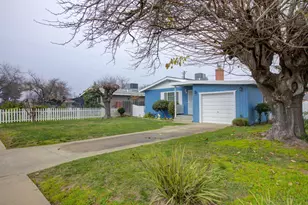 1251 W 9th St, Merced, CA 95341 - Photo 2