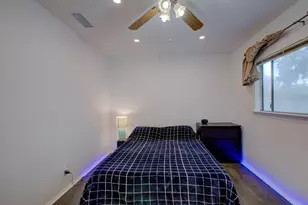 1251 W 9th St, Merced, CA 95341 - Photo 10