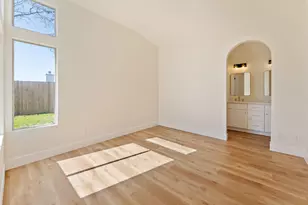 8438 Cold Water Ct, Elk Grove, CA 95624 - Photo 8