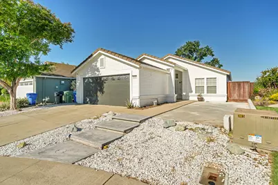 8438 Cold Water Court, Elk Grove, CA 95624 - Photo 4