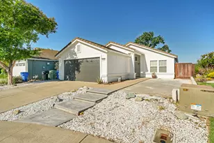 8438 Cold Water Ct, Elk Grove, CA 95624 - Photo 4