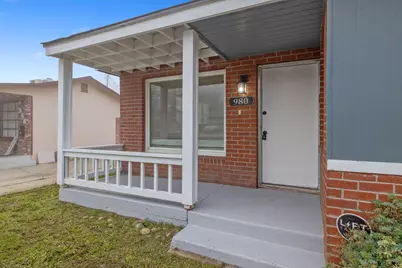980 E Apricot Avenue, Tulare, CA 93274 - Photo 4