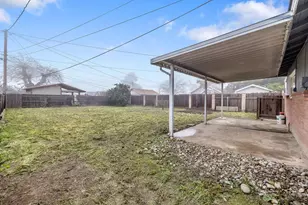 980 E Apricot Ave, Tulare, CA 93274 - Photo 28