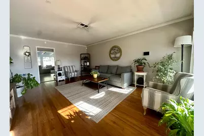 65 W Mariposa Avenue, Stockton, CA 95204 - Photo 2