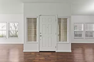 3301 N Park Dr, Sacramento, CA 95835 - Photo 12