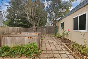 2352 Bridlewood Dr, Rancho Cordova, CA 95670 - Photo 30