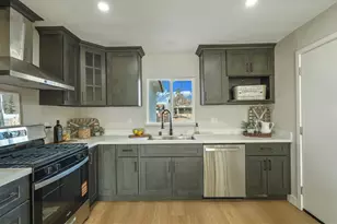 2423 E Taylor St, Stockton, CA 95205 - Photo 12