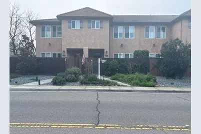 2104 Tienda, Lodi, CA 95242 - Photo 2