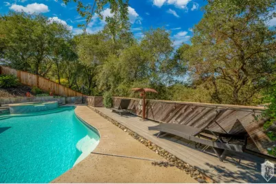 804 Hillswood Court, Oakdale, CA 95361 - Photo 2