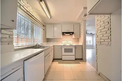 8107 Grenoble Way, Stockton, CA 95210 - Photo 1