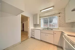 8107 Grenoble Way, Stockton, CA 95210 - Photo 20