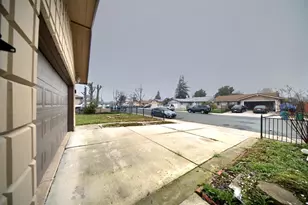 8107 Grenoble Way, Stockton, CA 95210 - Photo 72