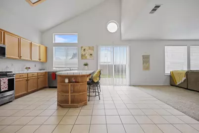10412 Rubicon Avenue, Stockton, CA 95219 - Photo 20