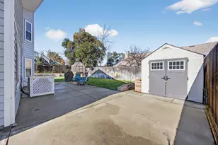 211 Berry Oak Ct, Rio Linda, CA 95673 - Photo 46