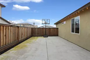 10024 Baltisan Ln, Stockton, CA 95219 - Photo 44