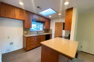 904 Malibu Ct, Modesto, CA 95350 - Photo 6