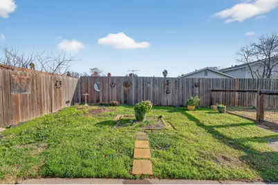 3335 Zorina Way, Sacramento, CA 95826 - Photo 24