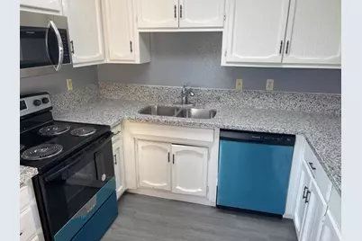 1647 Moffett Road, Ceres, CA 95307 - Photo 2