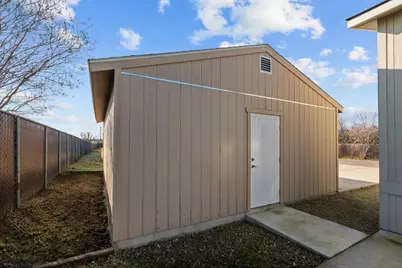 6228 Fowler Avenue, Sacramento, CA 95828 - Photo 34