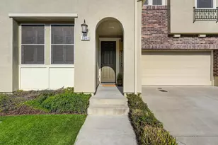 1048 Bridlewood Dr, Rocklin, CA 95765 - Photo 2