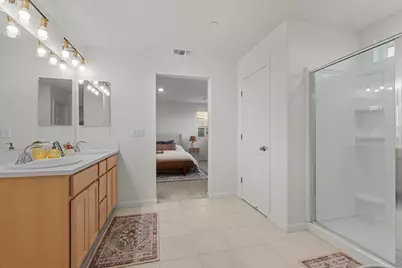 10443 Peterborough Way, Elk Grove, CA 95757 - Photo 18