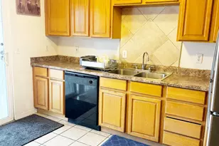 226 7th St, Los Banos, CA 92625 - Photo 8