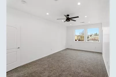 9100 Lakemont Drive, Elk Grove, CA 95624 - Photo 20
