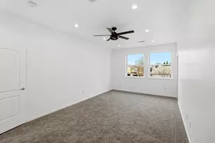 9100 Lakemont Dr, Elk Grove, CA 95624 - Photo 20