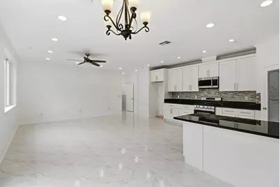 9100 Lakemont Drive, Elk Grove, CA 95624 - Photo 16