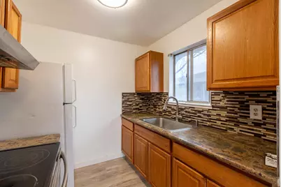 9033 Casals Street #4, Sacramento, CA 95826 - Photo 6