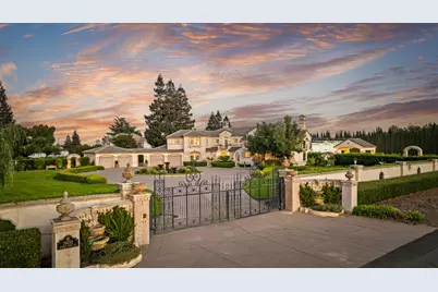 19450 Hidden Lakes Lane, Acampo, CA 95220 - Photo 2