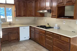 2113 Milford Ln, Modesto, CA 95355 - Photo 4