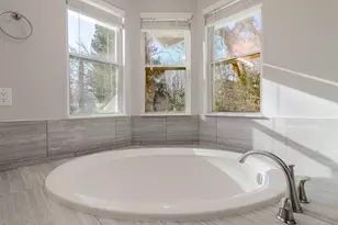 4 Marina Blue Ct, Sacramento, CA 95831 - Photo 8