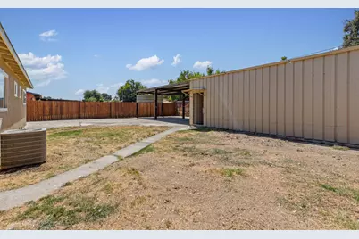 1320 Aurora Street, Modesto, CA 95351 - Photo 18