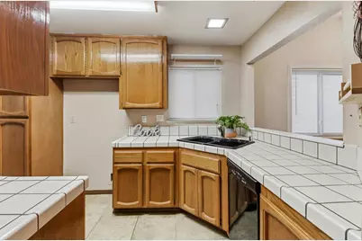 7831 Clark Fork Lane, Citrus Heights, CA 95610 - Photo 12