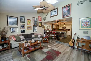 413 Redford Ln, Modesto, CA 95350 - Photo 18