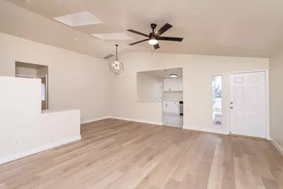 8556 Travary Way, Antelope, CA 95843 - Photo 10