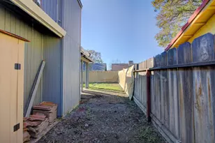 411 N Santa Monica, Los Banos, CA 93635 - Photo 42