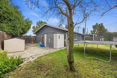 3809 Meadowview Court, Modesto, CA 95355 - Photo 38