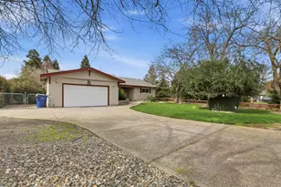 7950 Bar Du Ln, Sacramento, CA 95829 - Photo 4