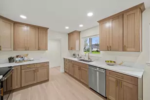 4905 Heatherdale Ln, Carmichael, CA 95608 - Photo 12