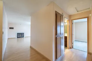 8704 Pacific Hills Way, Sacramento, CA 95828 - Photo 20