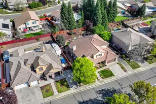 300 Sprig Cir, Folsom, CA 95630 - Photo 42