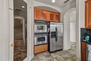 937 Sierra Park Ln, Sacramento, CA 95864 - Photo 6