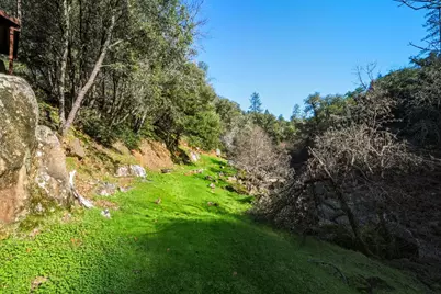 11 Upton Road, Somerset, CA 95684 - Photo 22