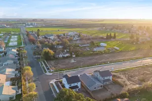 2955 Capella Dr, Merced, CA 95341 - Photo 34