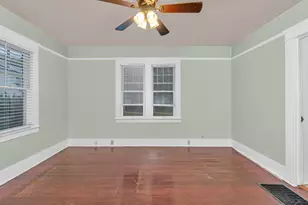 200 E 27th St, Merced, CA 95340 - Photo 18