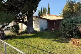 885 Del Monte Ct, Manteca, CA 95336 - Photo 2